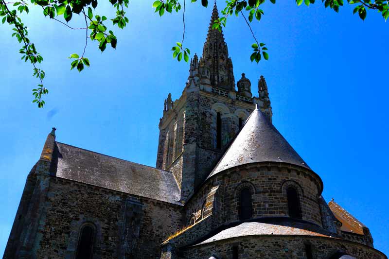 Basilique-ND-d'Avesnières