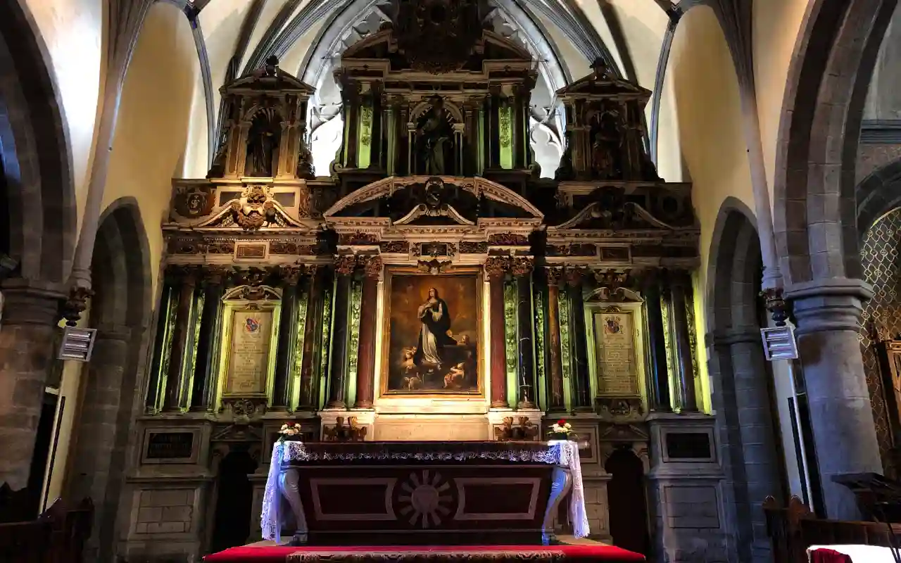 Le-retable-du-Choeur